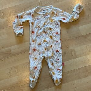0 - 3 mos Magnetic Me Cream Suns Baby Infant Coverall Footed Onesie EUC